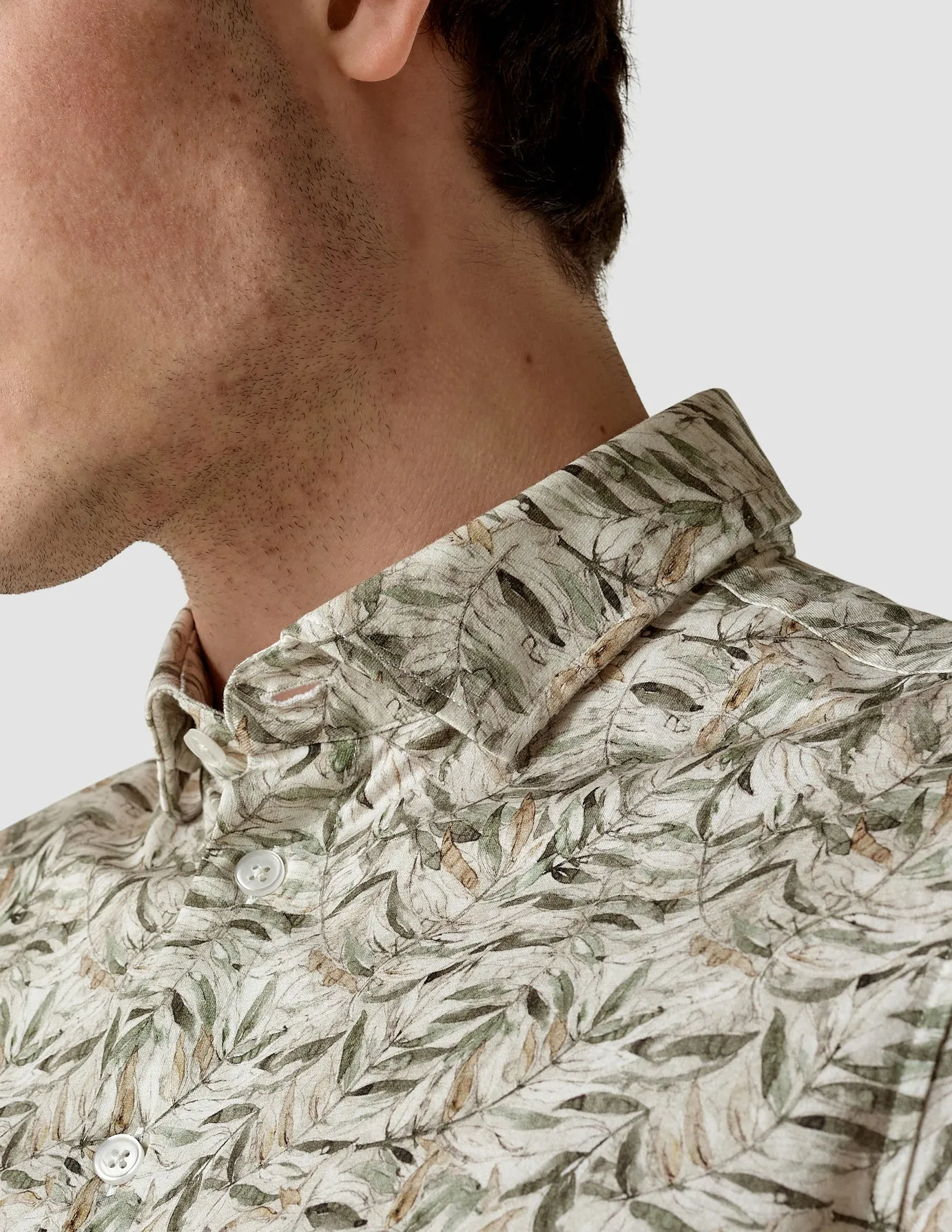 Classic Short-Sleeved Patterned Shirt Dried Leaves