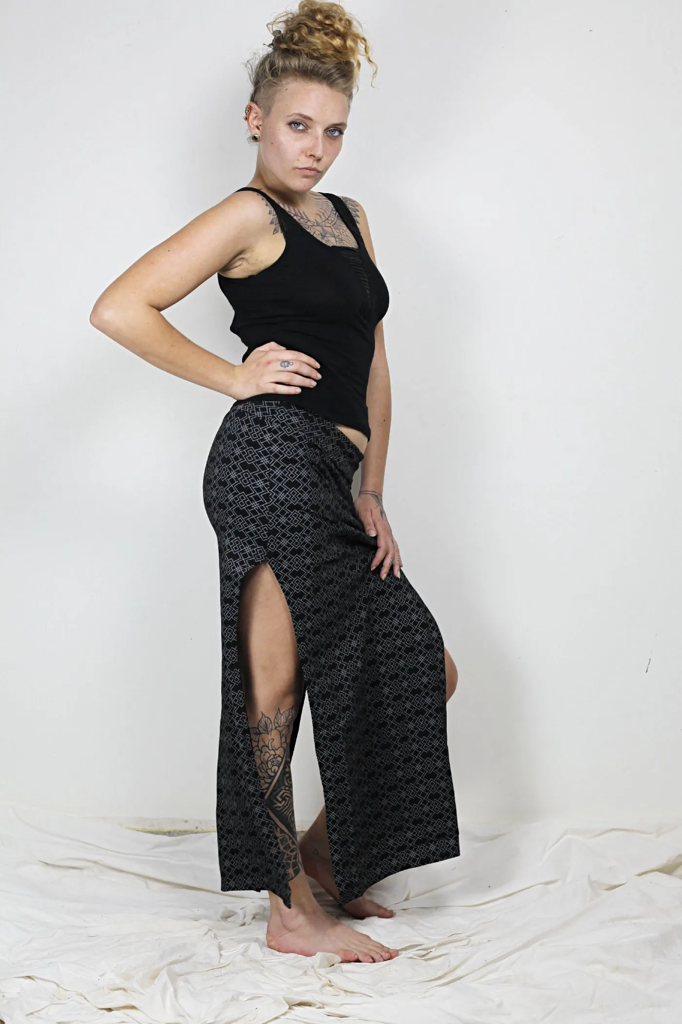 Geometric pattern Openside skirt